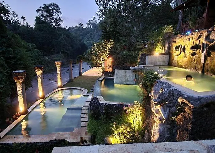 Avalon Castle & * Ubud (Bali)