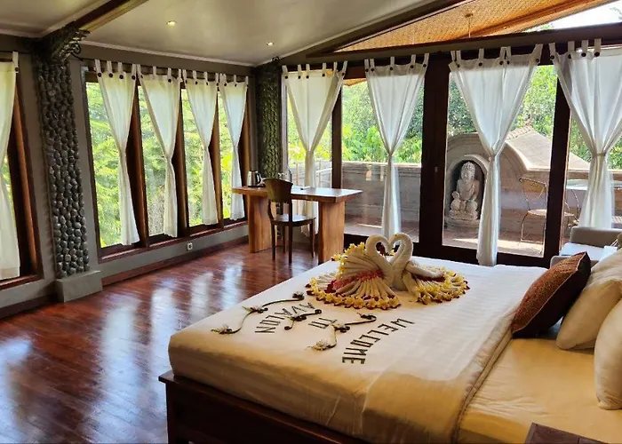 Villa Avalon Castle & Ubud (Bali)