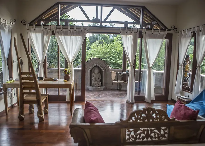 Villa Avalon Castle & Ubud (Bali)