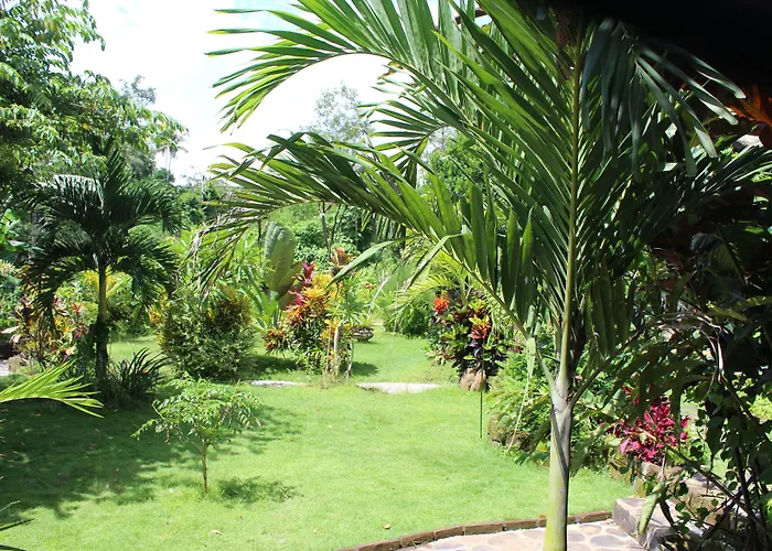 Avalon Castle & * Ubud (Bali)